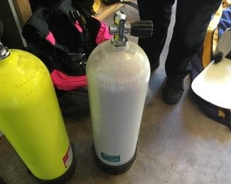 Diving Tanks