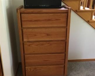 Chest of Drawers, 22 in Vizio Flatscreen