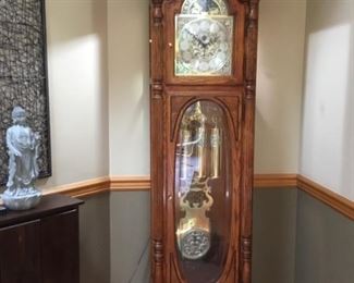 Like New Howard Miller Clayton Grandfather Clock 610-950 in Oak case. This clock has 3 chimes (Ave Maria, Ode to Joy, Westminister Chimes). Automatic nighttime chime shutoff, Lighted interior and Locking door. Retailed for $5000. Discontinued. Best Offer Accepted.