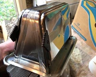 Vintage toaster looks brand new