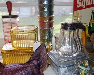Check out those mid-century modern colorama textured aluminum tumblers