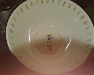 Large enamelware home with lighting picking corn
