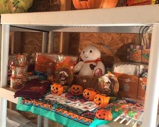 Lots of seasonal mostly vintage
Halloween