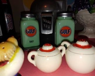 Gulf jadeite salt and pepper