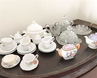 Victorian ironstone child's tea set, Sandwich glass child's set, etc