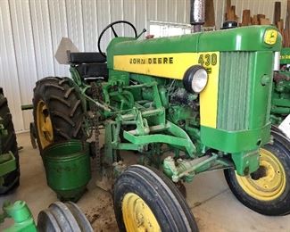 John Deere Model 430 S