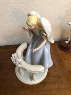 Disney Porcelan Figurine