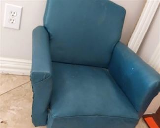 small kids chair