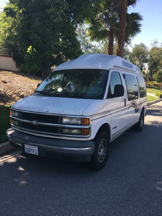 1996 Chevrolet Conversion Van , 2 televisions inside, only 25,000 miles on replaced 350 engine.