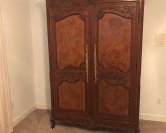 Armoire