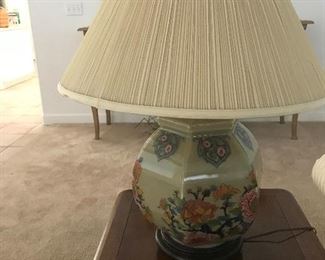 Table lam with floral printed china base