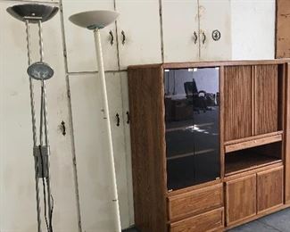 Floor laps and entertainment unit