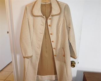 vintage ladies clothing