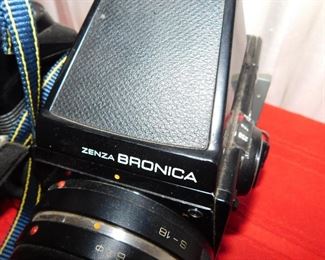 Senza Bronica camera