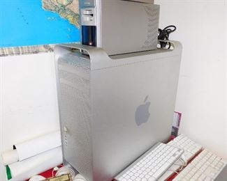 Apple Mac Pro 2 desk top computer