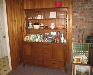 Pennsylvania House Hutch