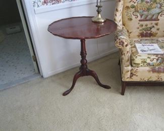 Tilt Top table