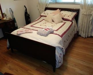 Bedroom set