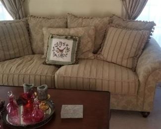 Formal Living room furniture like new with all accents