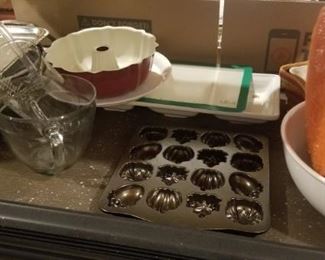 kitchen and bakeware