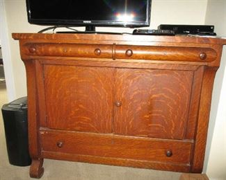 Lovely vintage piece