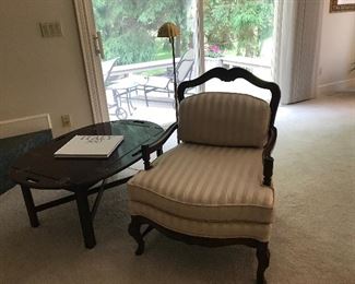 ETHAN ALLEN Butler Table & Arm Chair