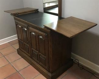 ETHAN ALLEN Server 