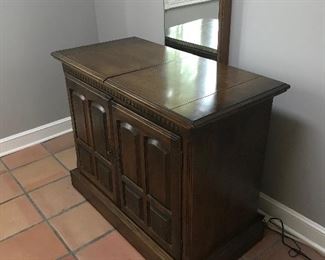 ETHAN ALLEN Server with Leaves Closed