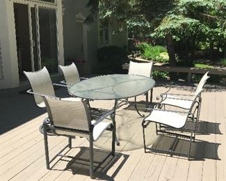 BROWN JORDAN Patio Table & 6 Chairs                               ( 2 Arm & 4 Side Chairs)