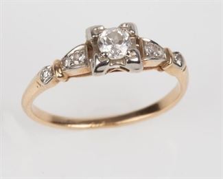 41: 14K Diamond Ring .29ctw
