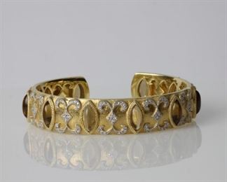 71: 18K Jude Frances "Florentine" Diamond & Cabochon Cuff