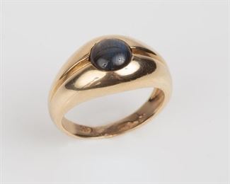 82: 14K Helzberg Star Sapphire Ring