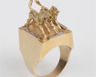 92: 14K Horse Ring with .80ctw Diamonds, Signed