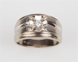 96: 14K White Gold Diamond Gents Ring