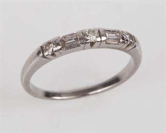 121: Platinum Diamond Ring, .25ctw