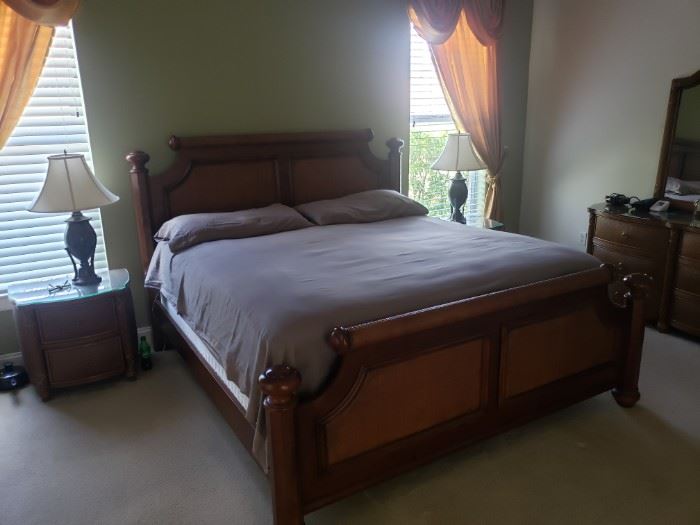 PELICAN REEF KING BEDROOM SET