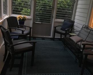 Blue geometric rug (indoor/outdoor) (6x9)