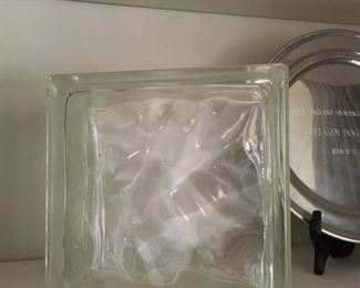 Glass cubes (2 available)