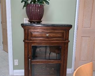Wine cooler w/duel temperature and marble top