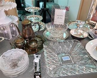 Lots of serving and decorator dishes 
