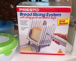 New, electric bread slicer 