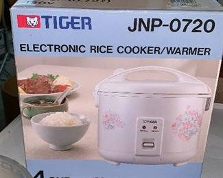 New-Rice cooker/warmer