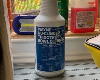 12 unopened Wayne toilet bowl cleaner