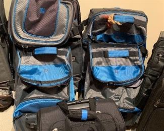 5 pc Ful luggage - middle 2 are like new