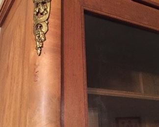 Metz France Armoire Ormalu