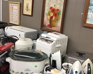 Assorted Household Appliances