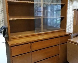 #42	Destinctive by Stanley Mid Century China Cabinet 5 Drawers 2 Doors 52x19x65	 $325.00 
