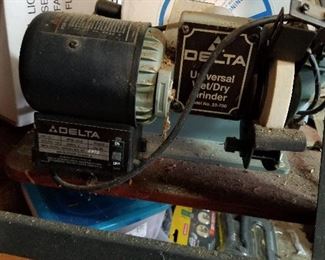 #62	Delta wet dry grinder 	 $75.00 
