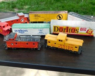 HO Train Cars
