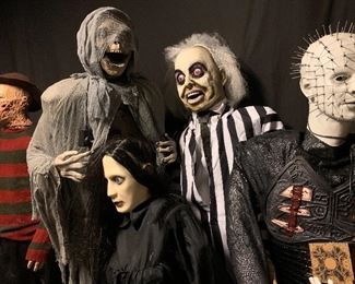 SPOOKED! Massive collection of Halloween Animatronics. #happyhunting